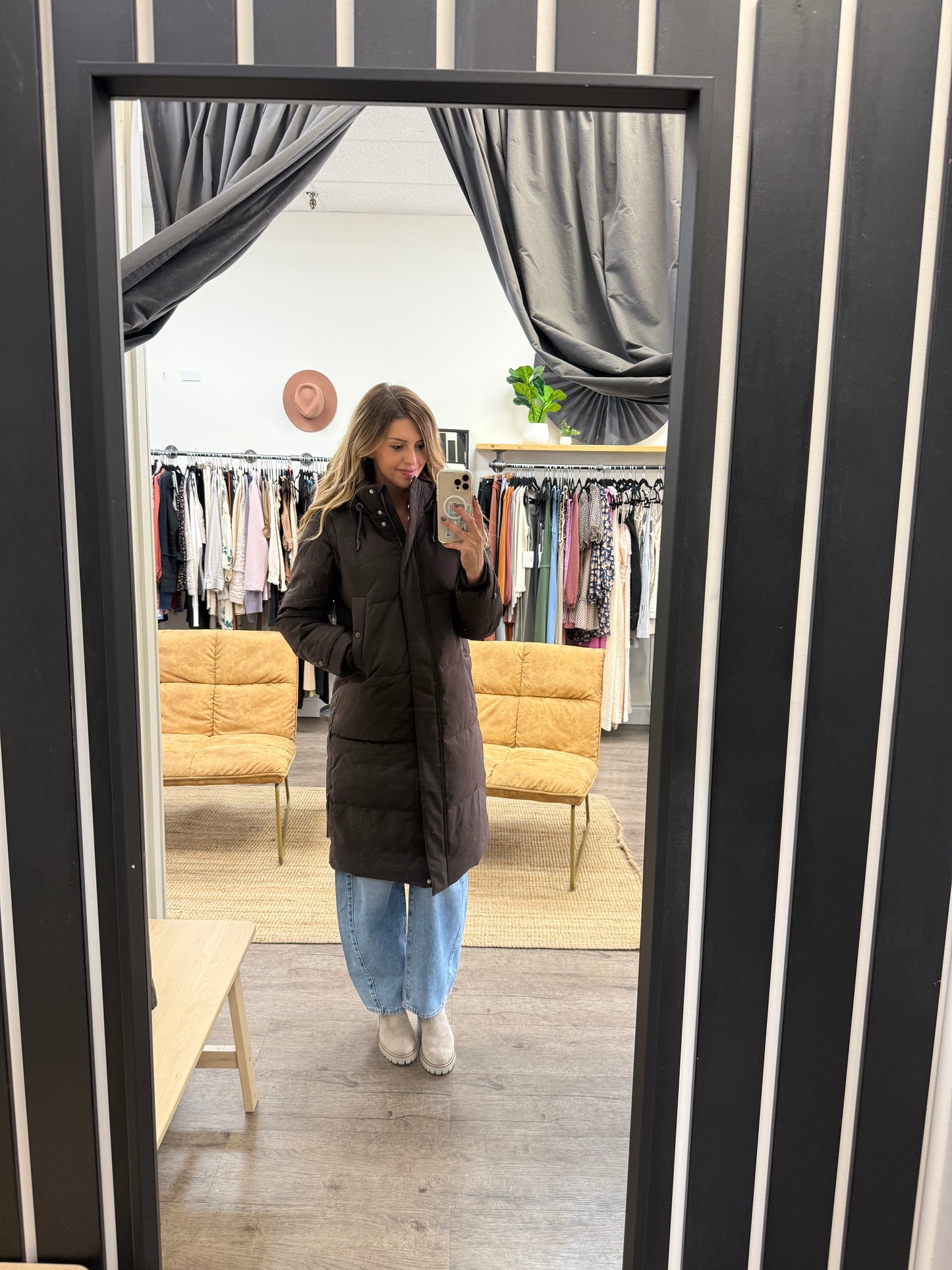 Vero Moda / Margaret 2 in 1 Vest & Winter Jacket in Chocolate