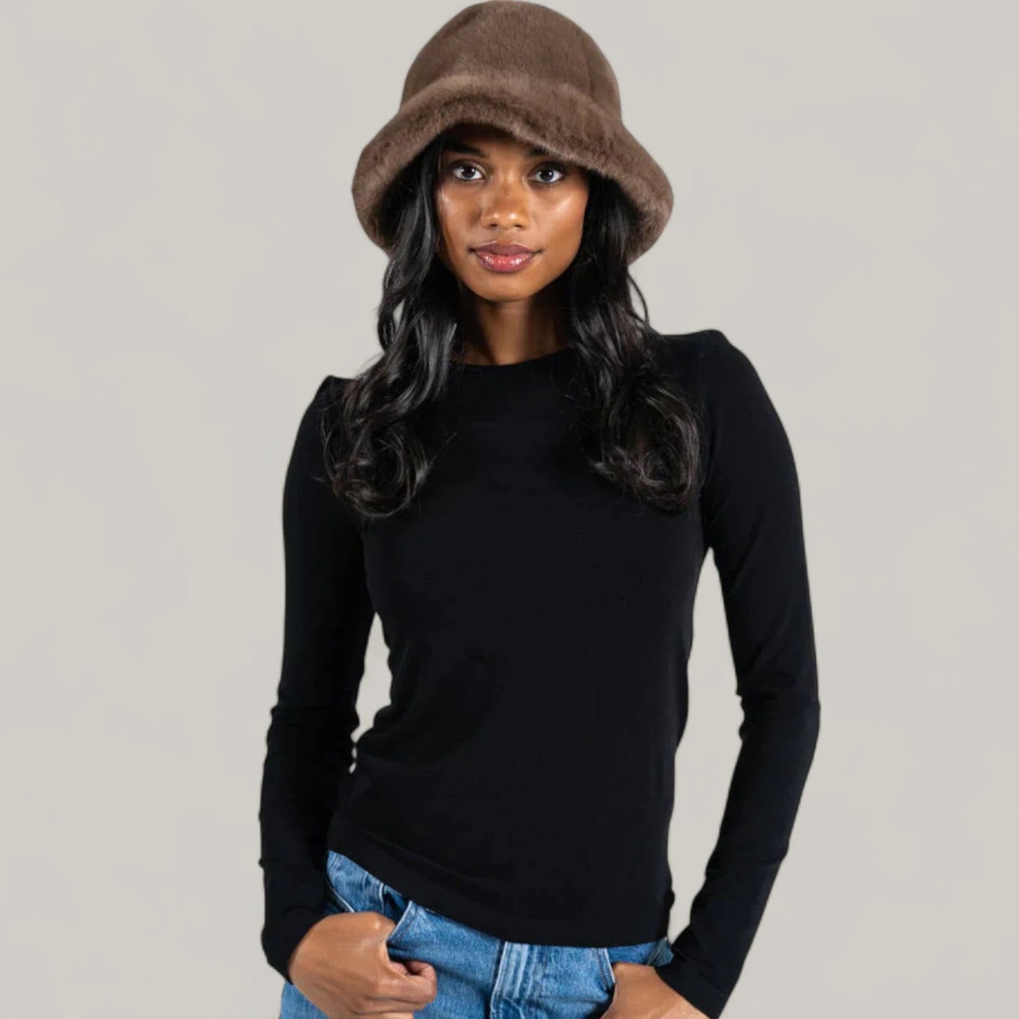 C’est Moi / Faux Fur Bucket Hat (2 Colors)