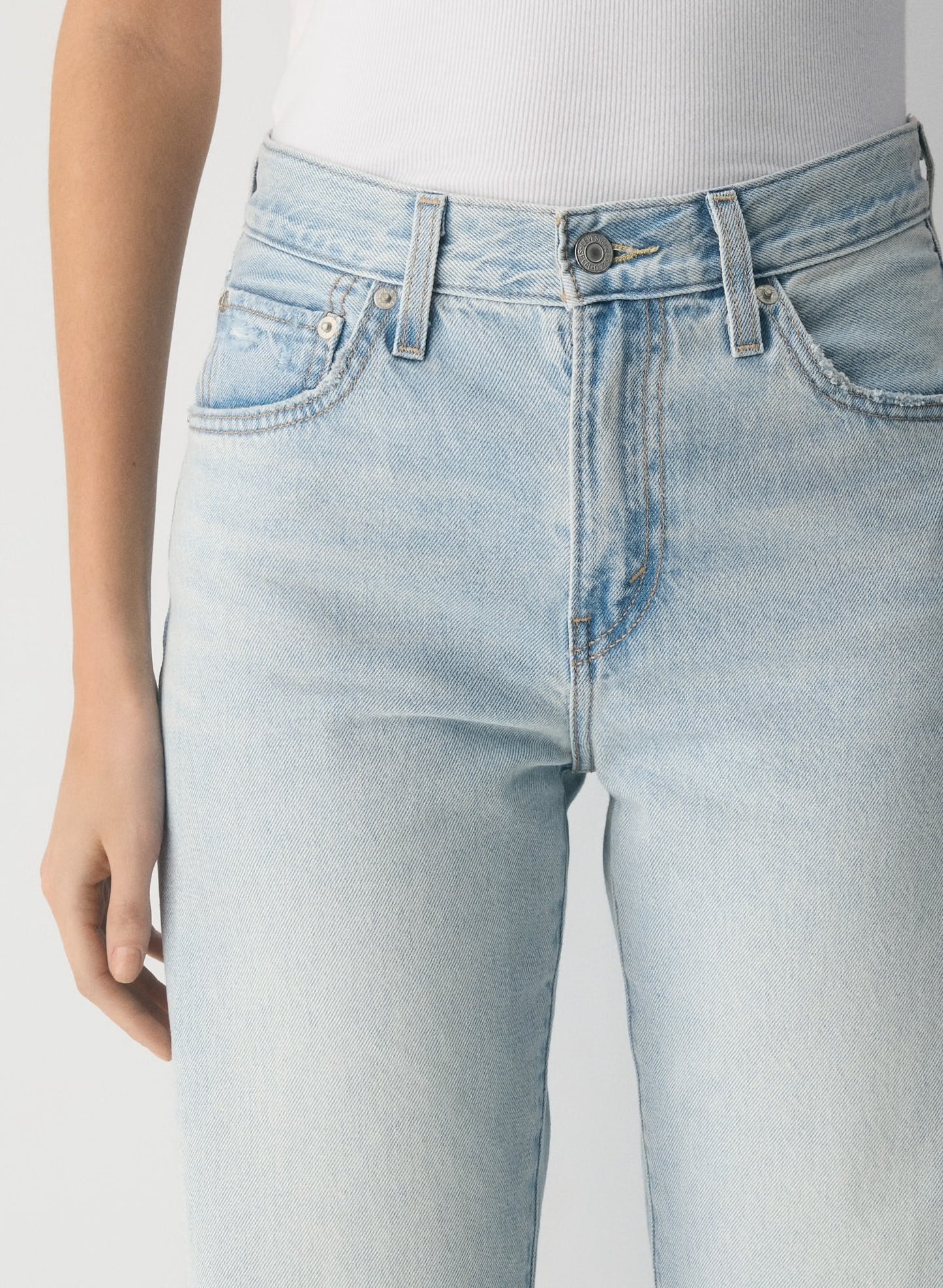 Levi’s / Easy Dad