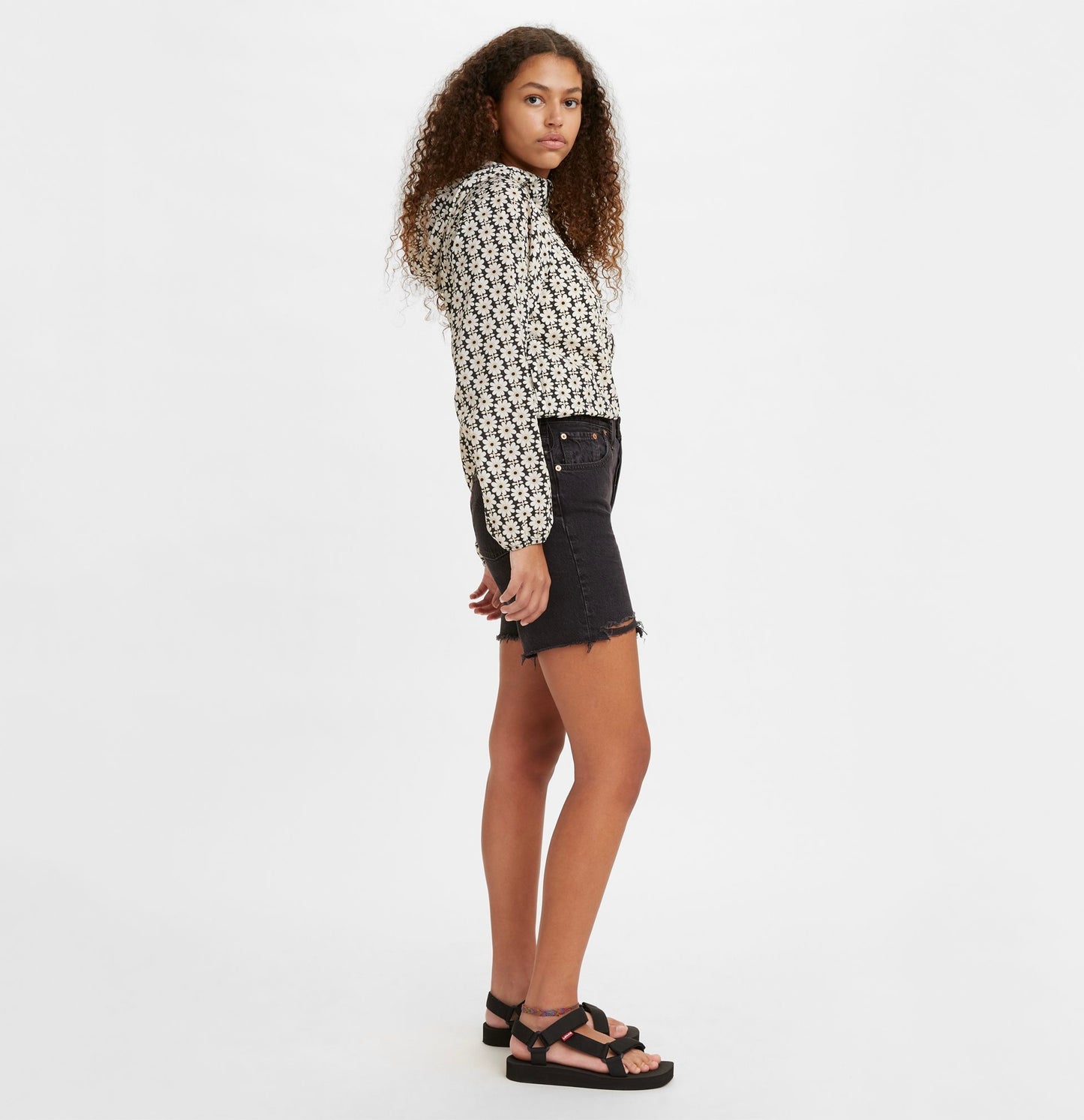 Levi’s / 501 Mid Thigh Short - Lunar Black