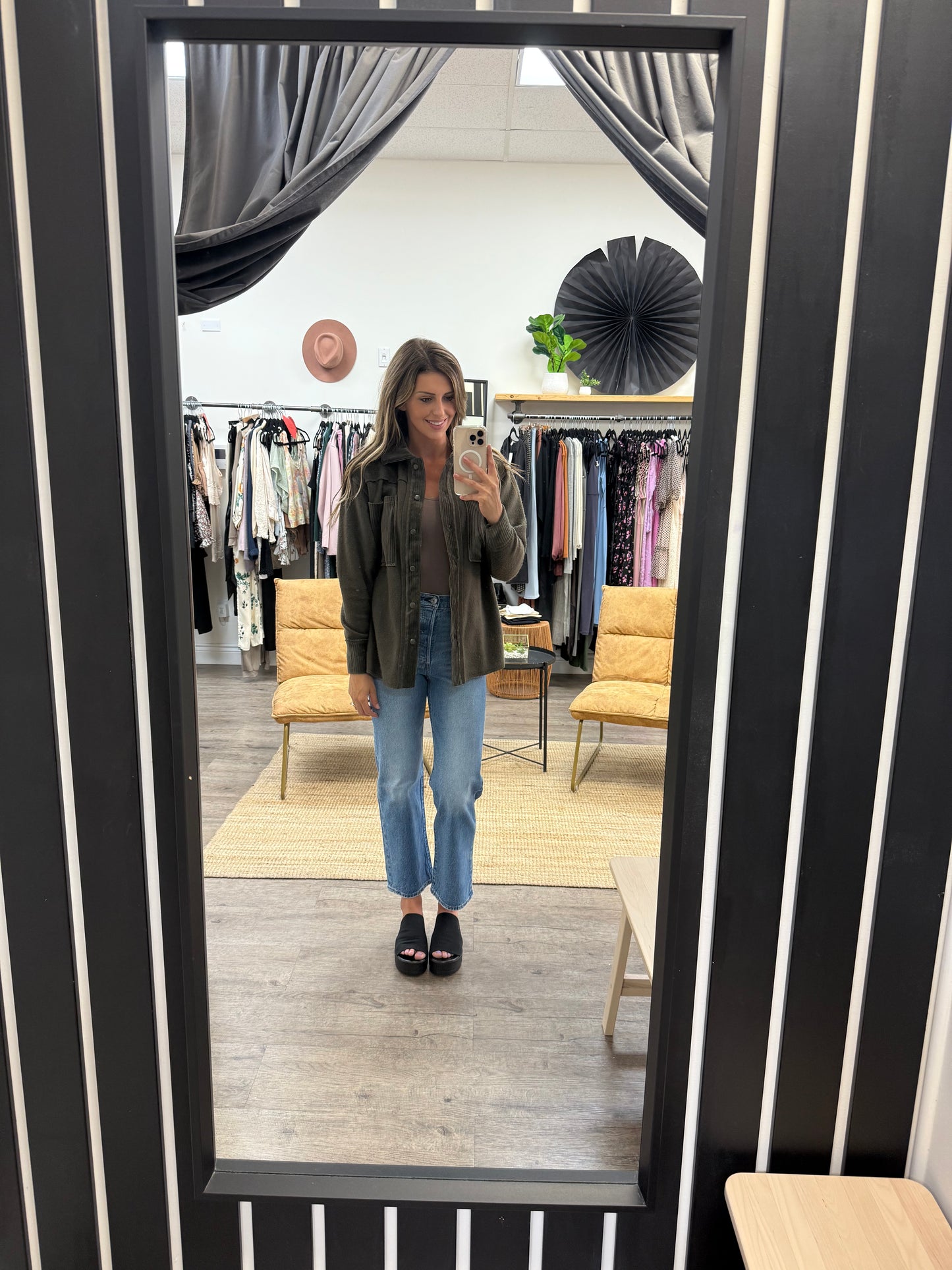 Levi’s / Ribcage Straight Ankle Dance Around