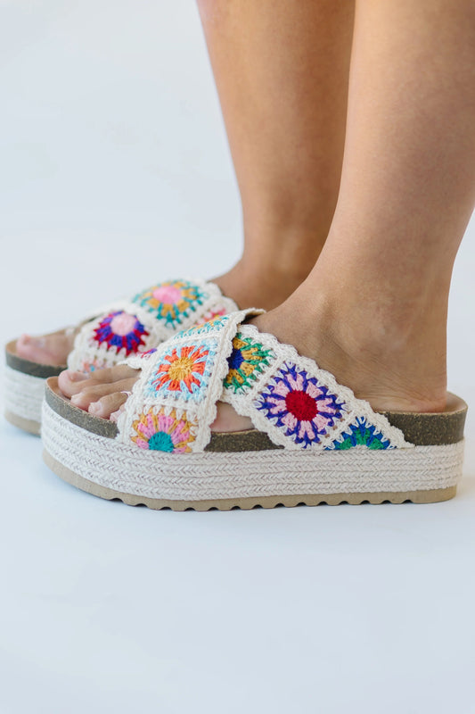 Dirty Laundry / Plays Sandal
