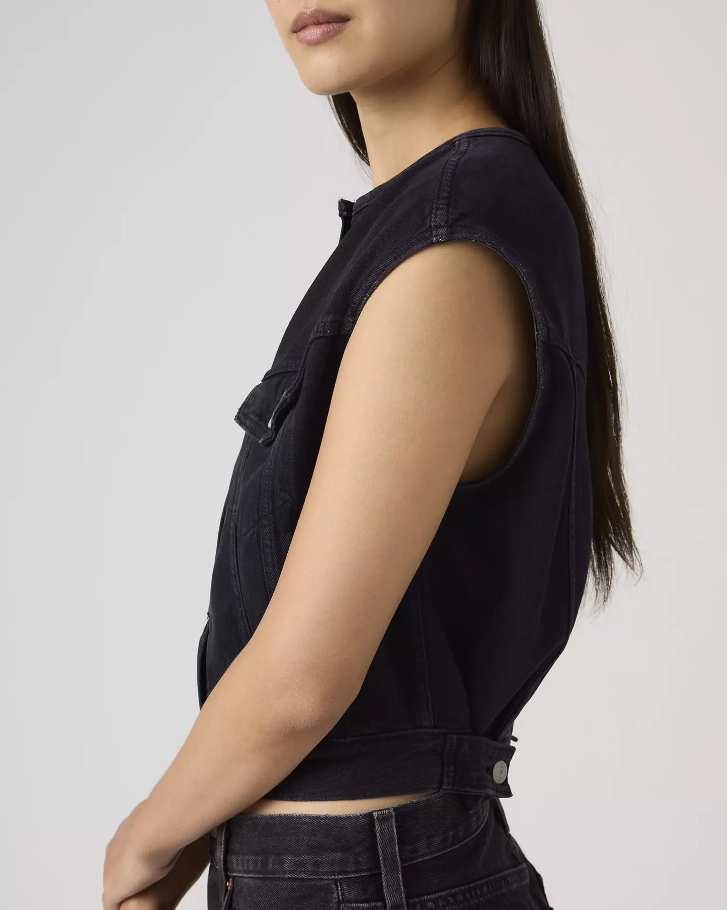 Levi’s / Collarless Shrunken Vest (2 colors)