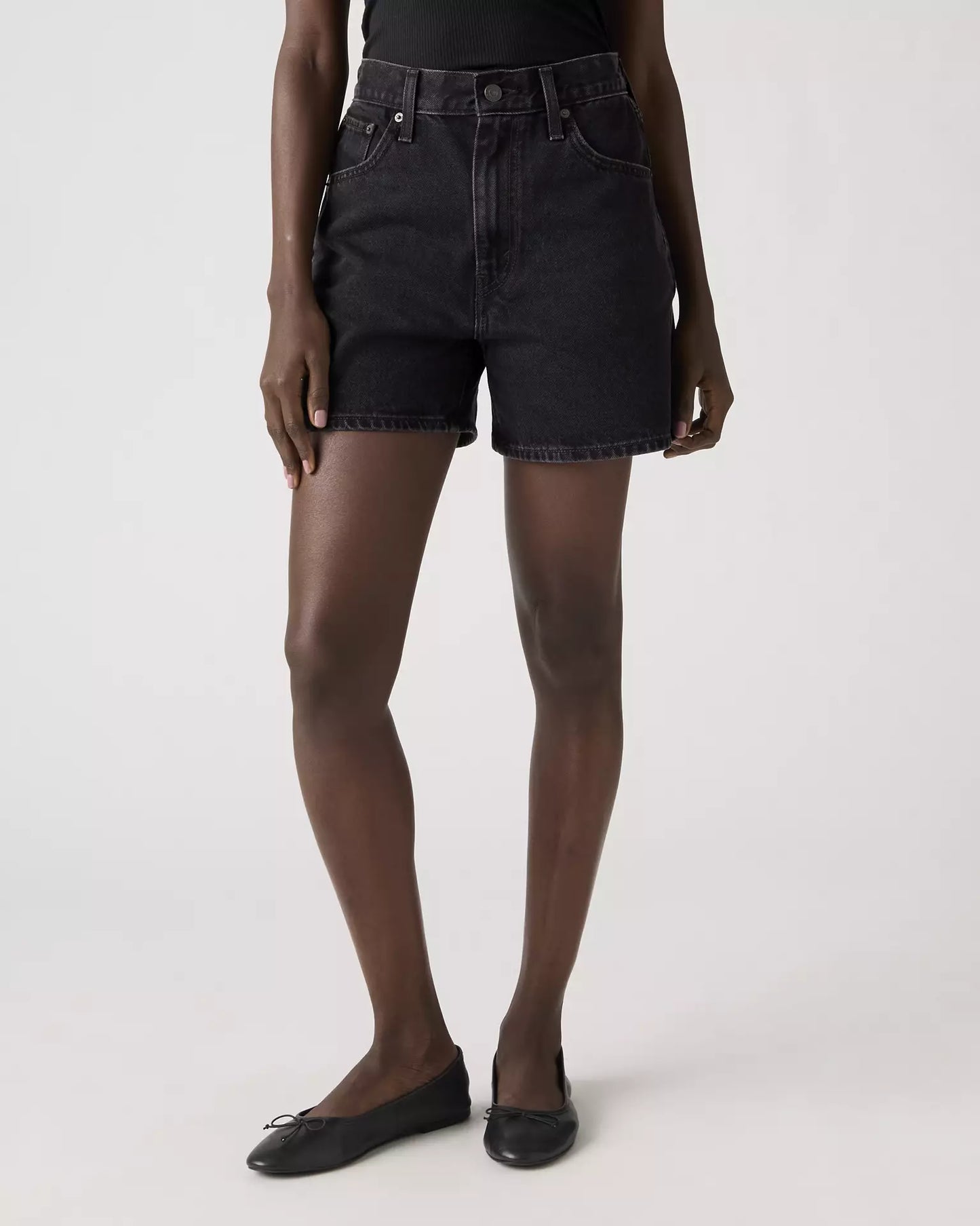 Levi’s / Cinch Mid Thigh Short