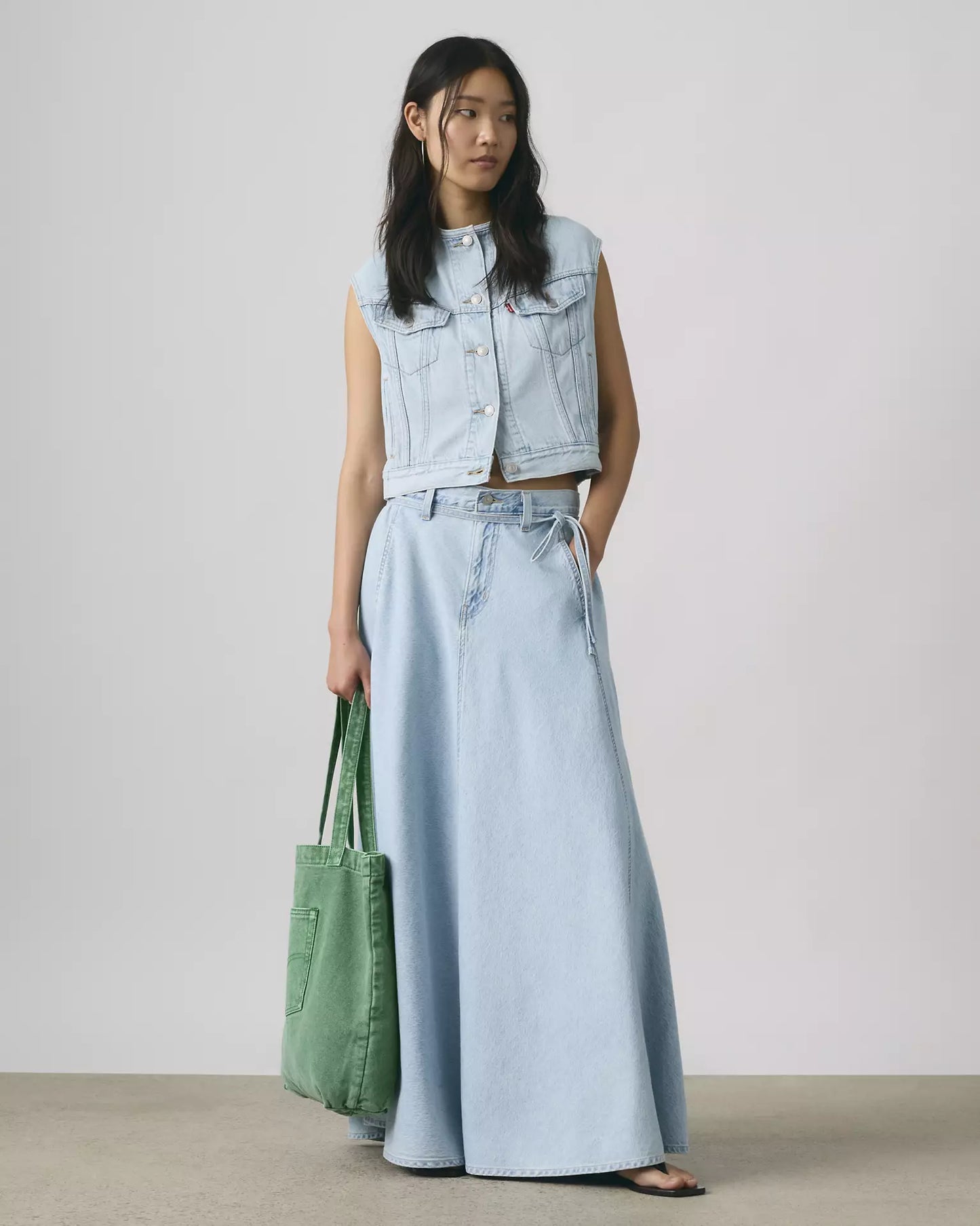 Levi’s / Collarless Shrunken Vest (2 colors)