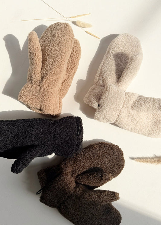 C’est Moi / Teddy Mittens (4 colors)