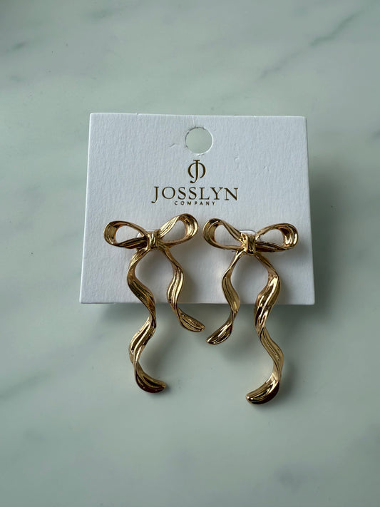 WC / Hammered Long Bow Earrings