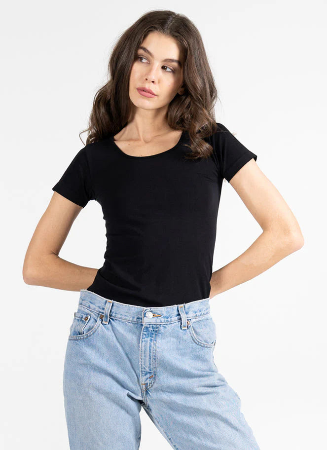 C’est Moi / Bamboo Scoopneck Short Sleeve (3 Colors)