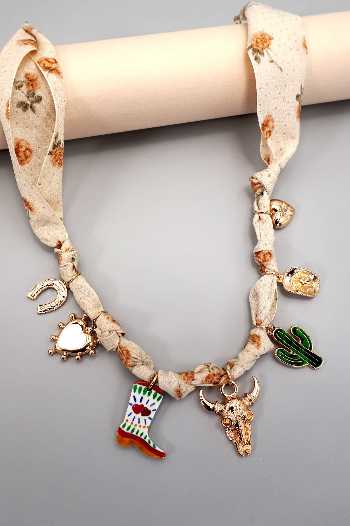 WC / Scarf Charm Necklace (Beige)