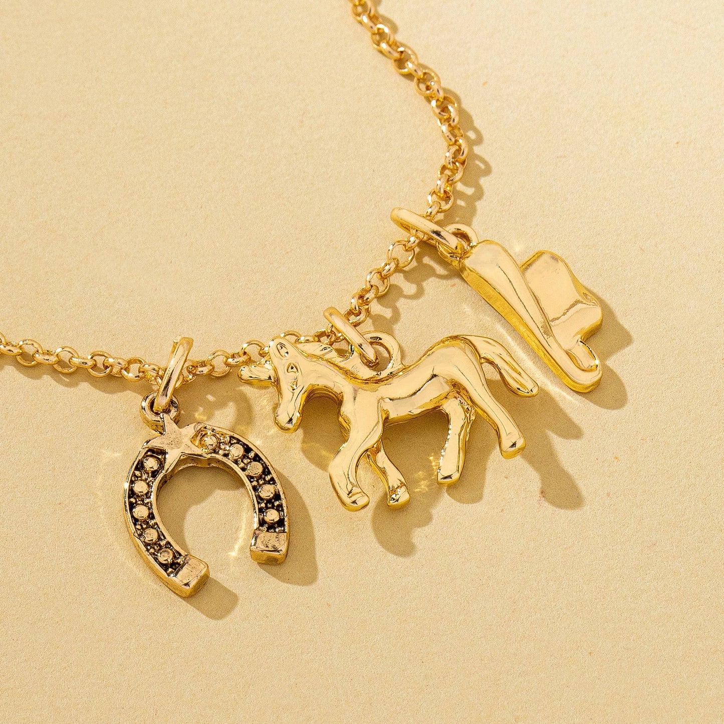 WC / Horseshoe Charm Necklace