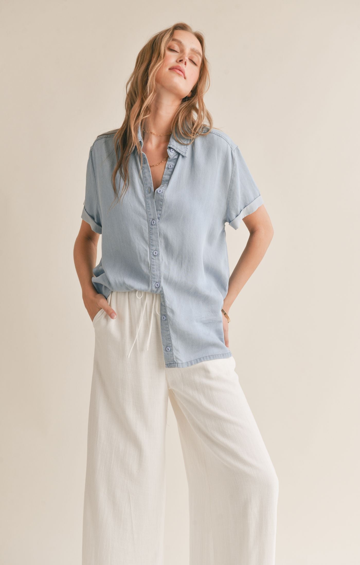 Sadie & Sage / Soft Breeze Chambray Shirt