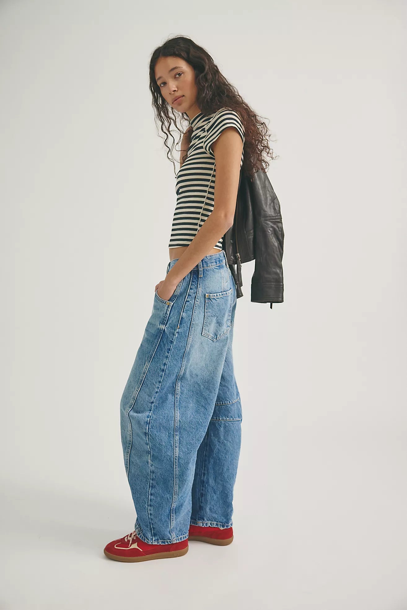 Free People / Good Luck Mid Rise Barrel Jeans