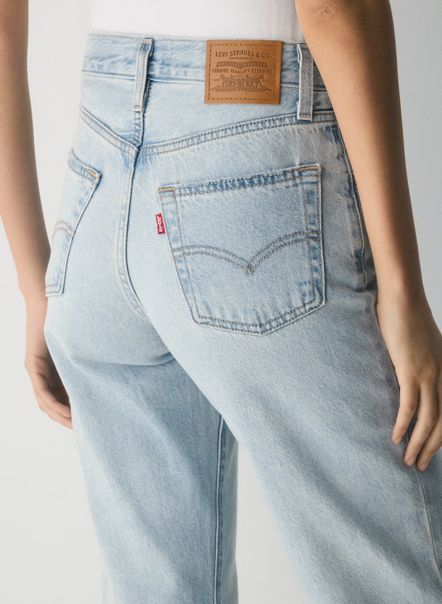 Levi’s / Easy Dad