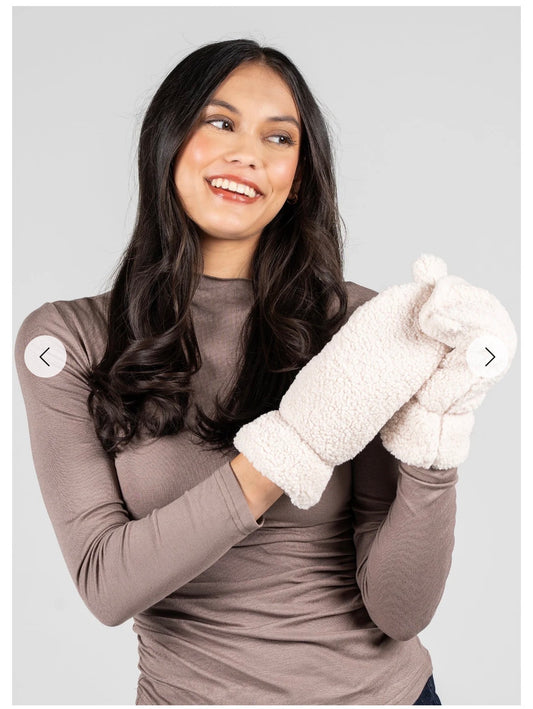 C’est Moi / Teddy Mittens (4 colors)