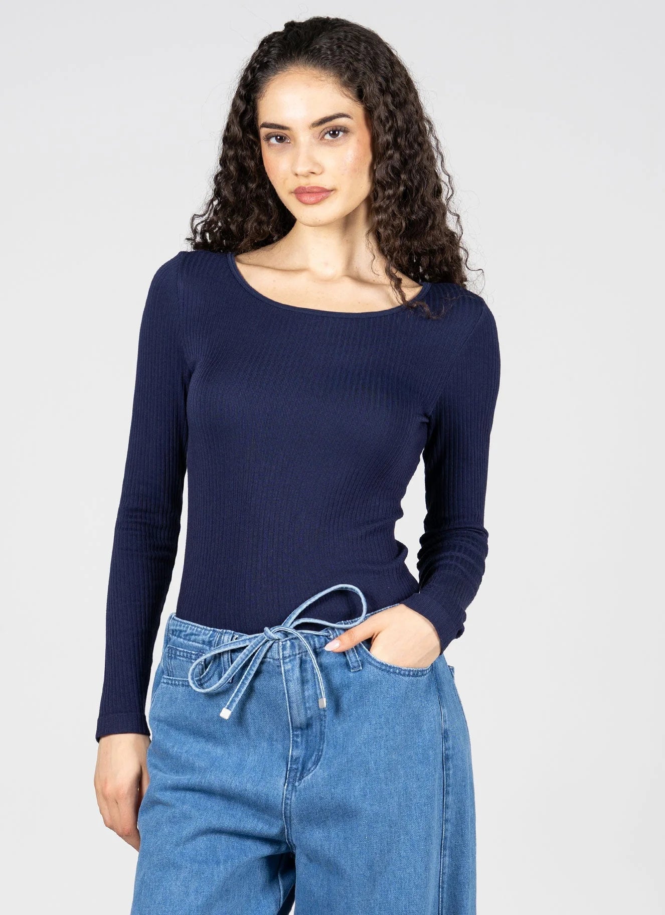 C’est Moi / Seamless Rib Crew Neck Top (One size — 3 colors)