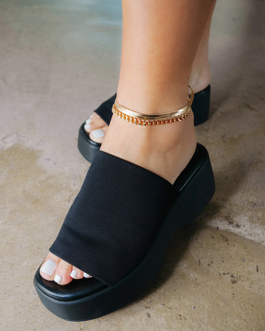 Steve Madden / Slinky Sandal
